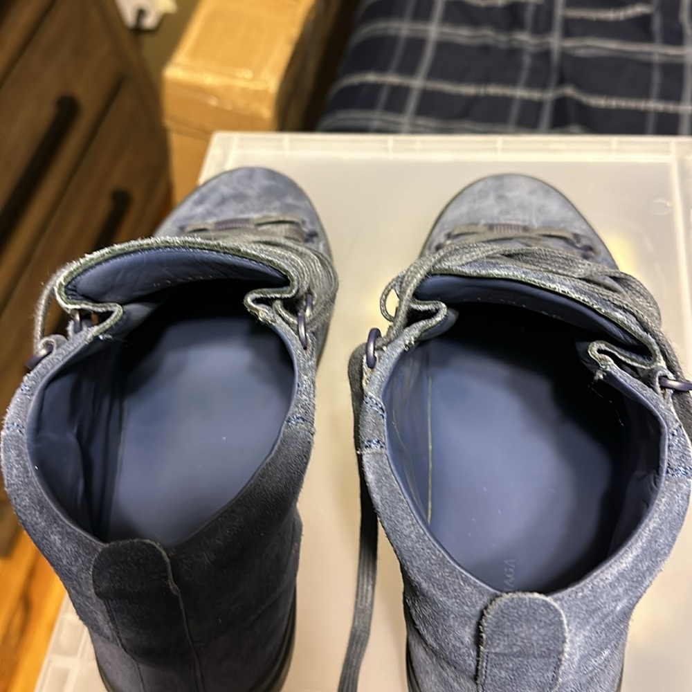 Balenciaga Sneakers - Navy Suede - Picture 9 of 11
